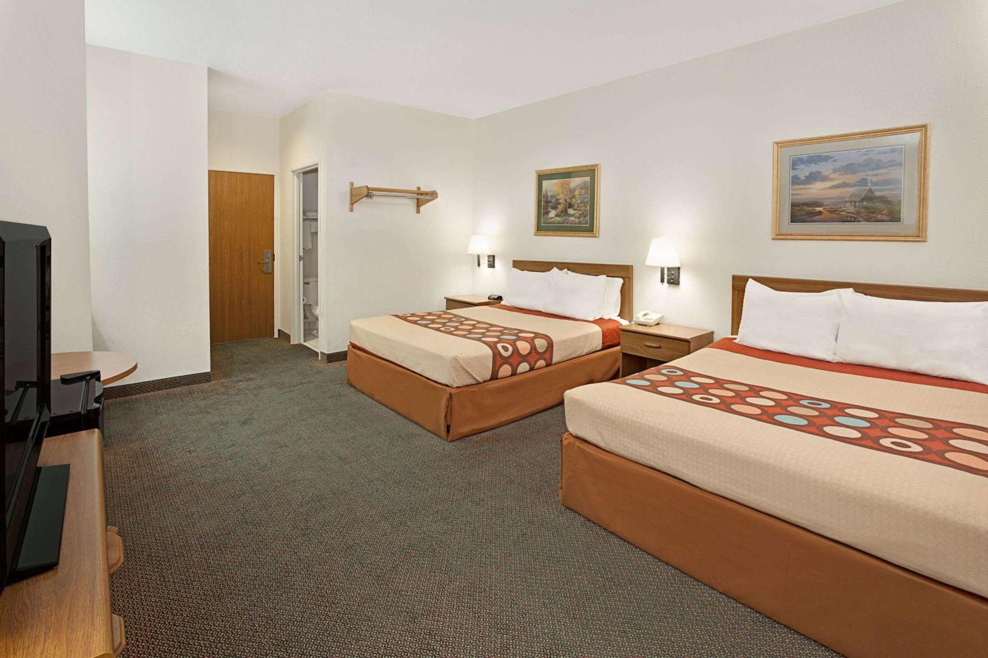 Super 8 By Wyndham Hampshire Il Hotel Buitenkant foto